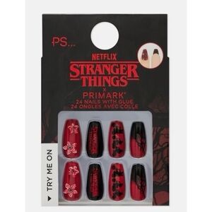 Netflix Stranger Things Red and Black Press-On Nail Set
